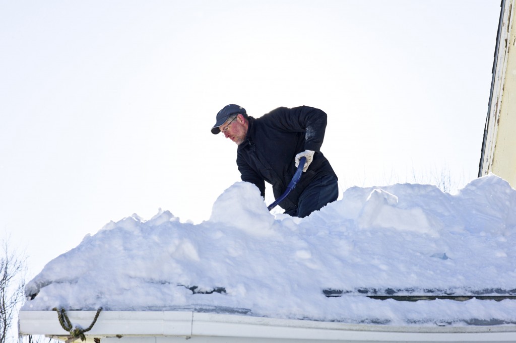 Blizzards Causes Issues with Roofs