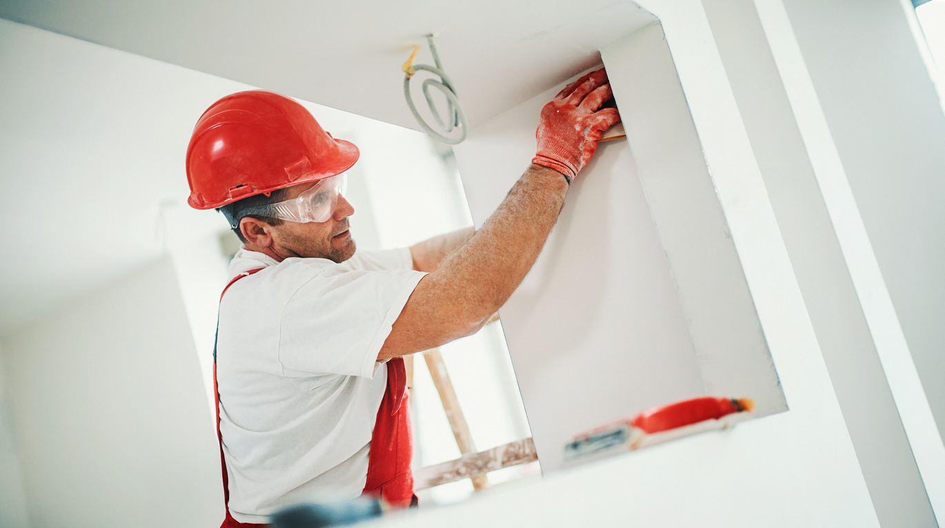 How to Fix Drywall Cracks at Corners