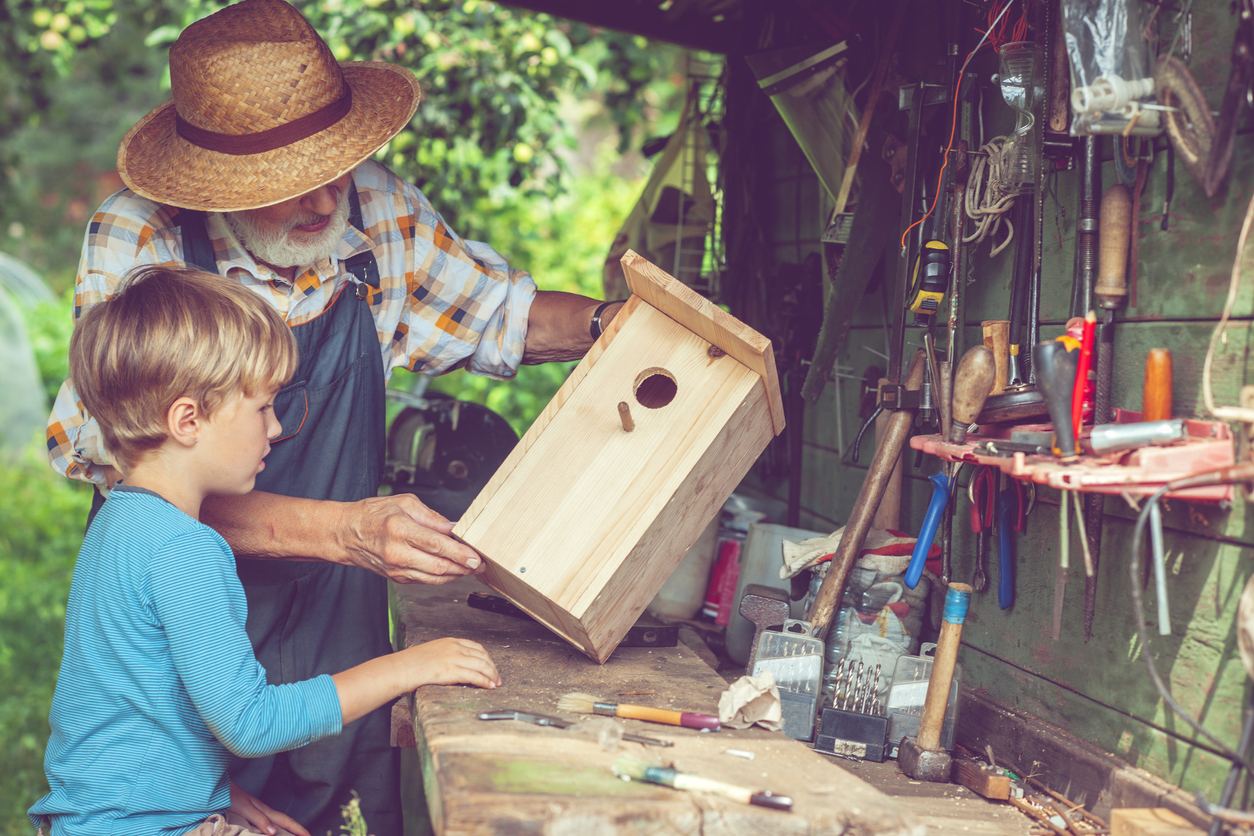 How to Build A DIY Wooden Tool Box - TheDIYPlan